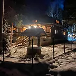 Din Padure Si Casutele Din Copac Belis *
