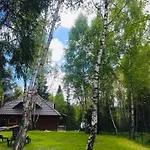Din Padure Si Casutele Din Copac Belis Holiday home *