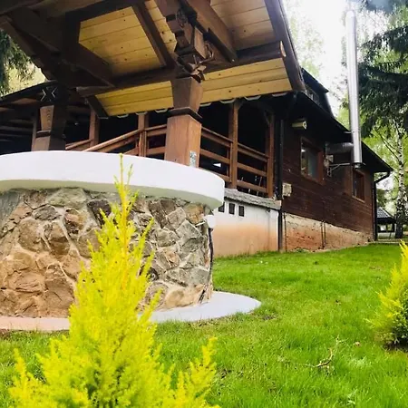 Сasa de vacaciones Din Padure Si Casutele Din Copac Belis *