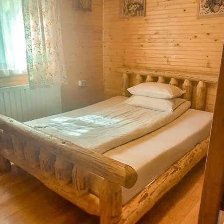 Din Padure Si Casutele Din Copac Belis 度假居 *