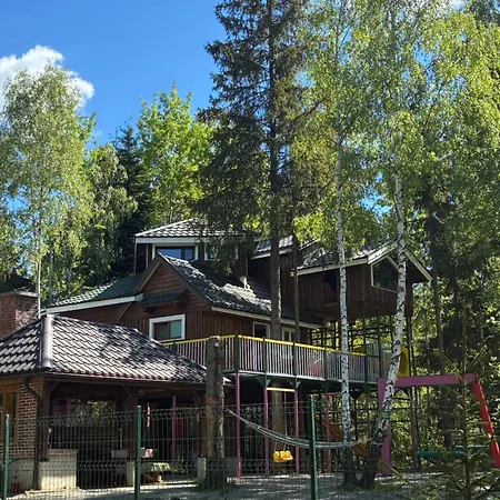 Сasa de vacaciones Din Padure Si Casutele Din Copac Belis *