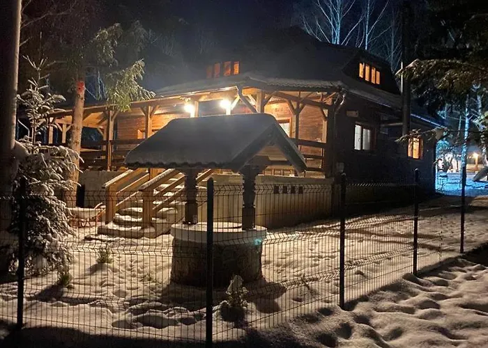 Din Padure Si Casutele Din Copac Belis *