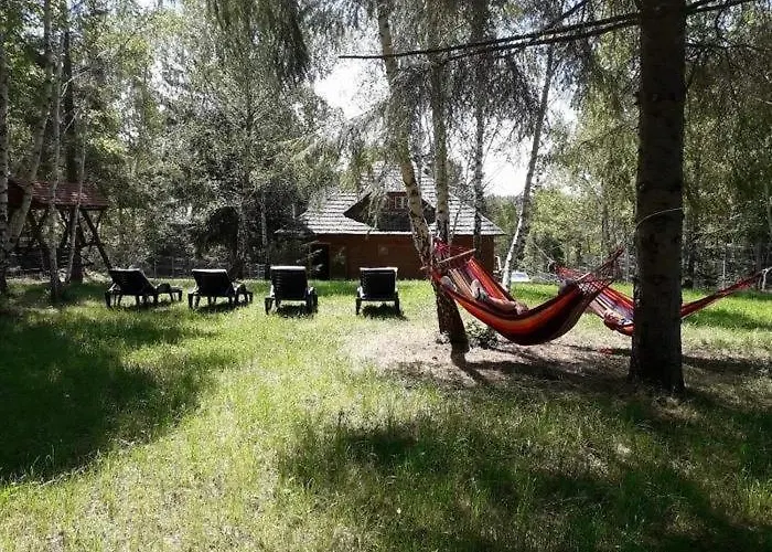 Din Padure Si Casutele Din Copac Belis Holiday home *