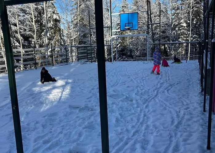 Vakantiehuis Din Padure Si Casutele Din Copac Belis *