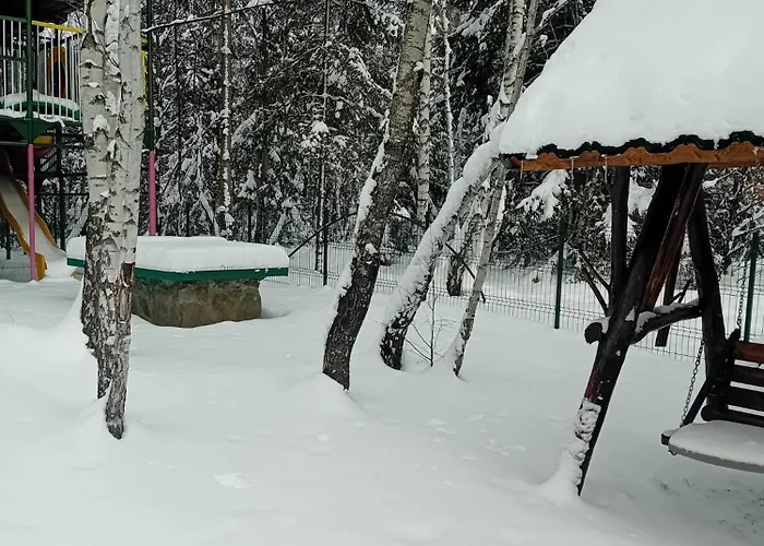 Din Padure Si Casutele Din Copac Belis Holiday home *